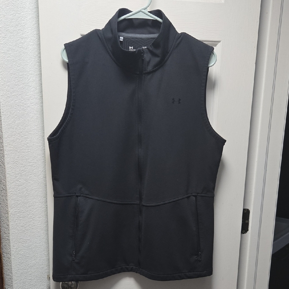 Under Armour Jackets & Blazers - Under Armour Black Full-Zip Vest